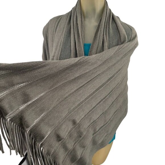 Soma Intimates Fringe Shawl Wrap Scarf Gray tiered 28 X 80 - Picture 5 of 14
